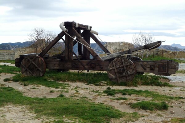 Catapulte-une ancienne machine à lancer des pierres