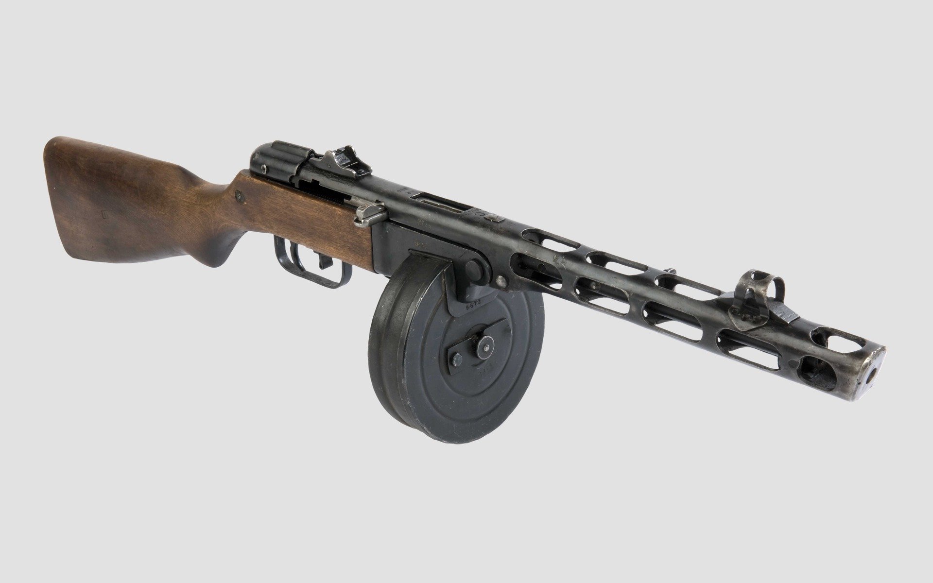 pca submachine gun shpagin 1940 weapon of victory father