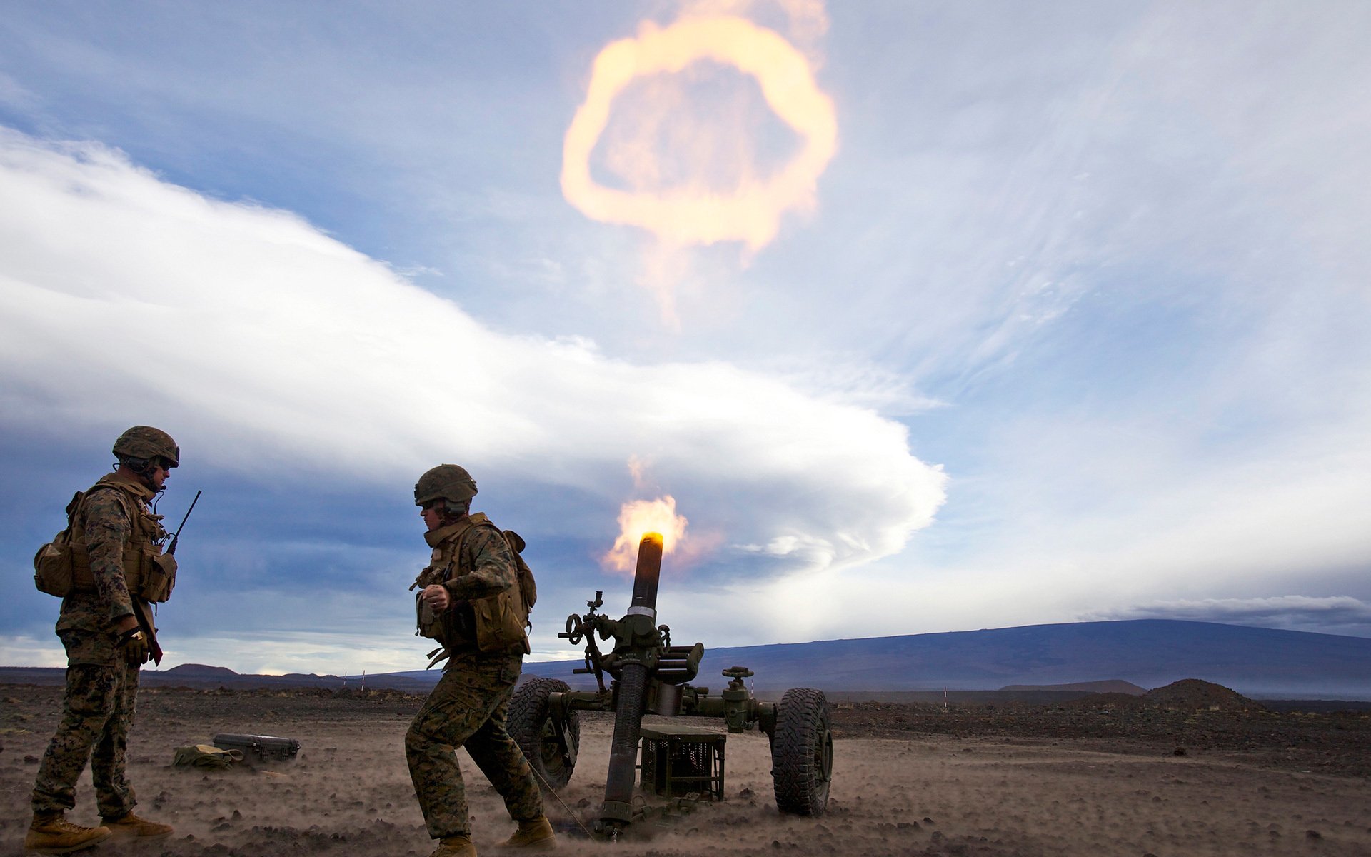 mortira soldaten himmel feld schuss salve