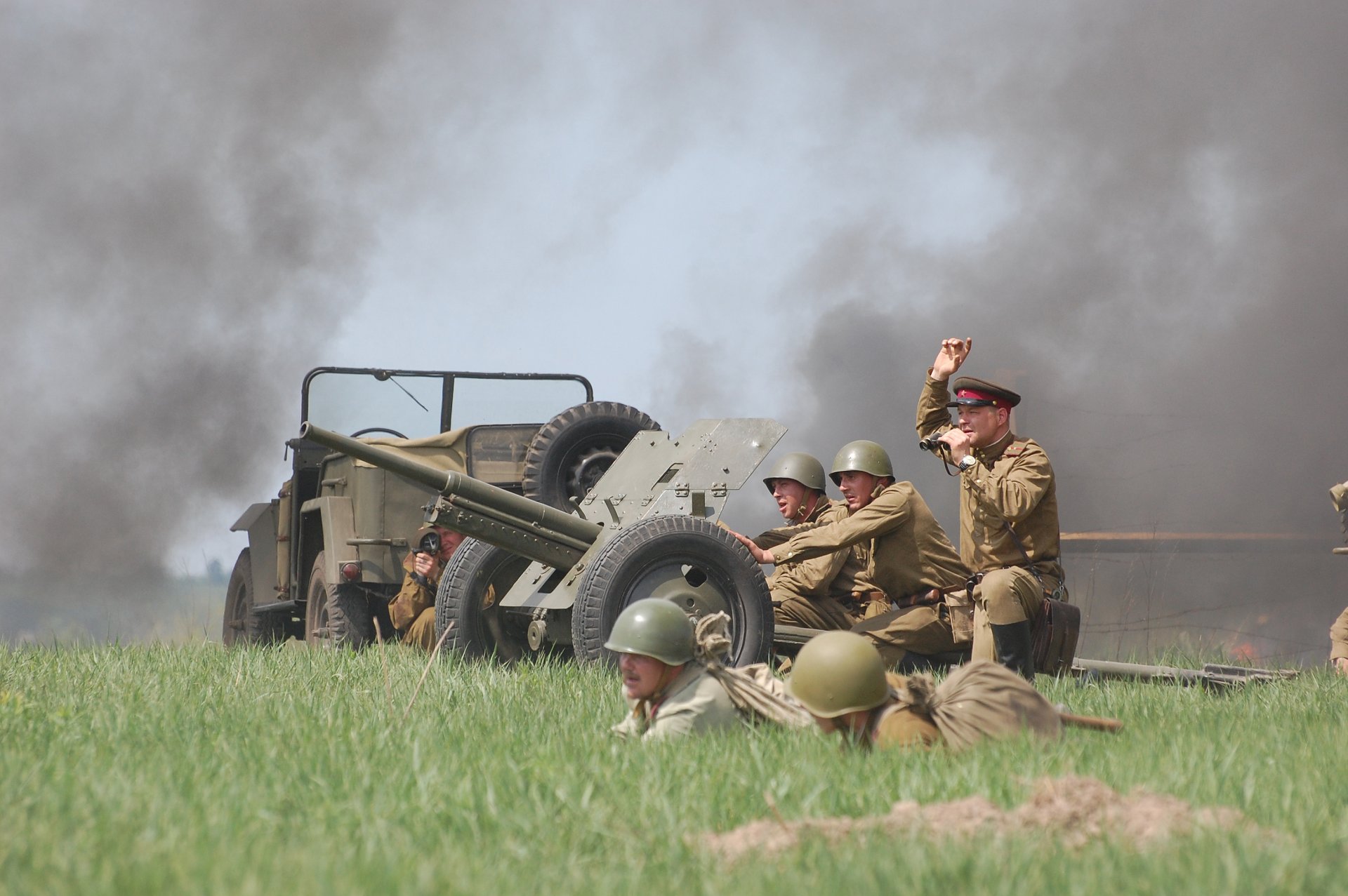 armas soldados cañón reconstrucción histórica militar