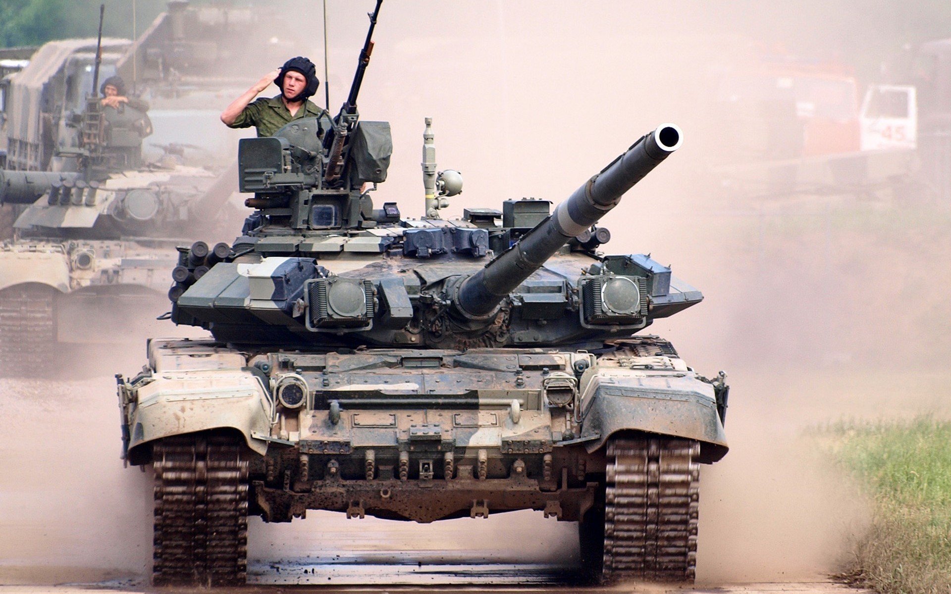 t-90 char char de combat principal de la fédération de russie tankiste