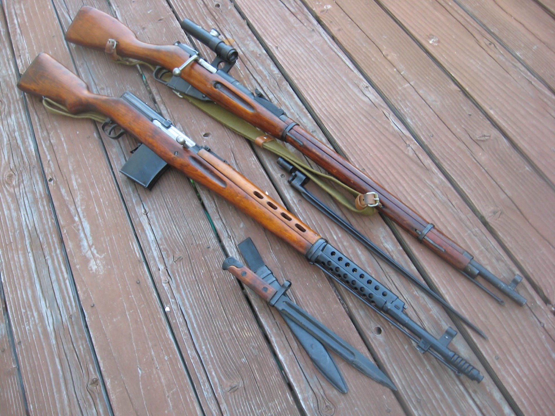 mosin nagant rifle mosin nagant self-loading rifle tokarev svt-40 regular sniper hostility