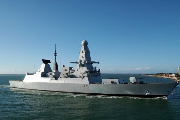 The ship hms dragon. War