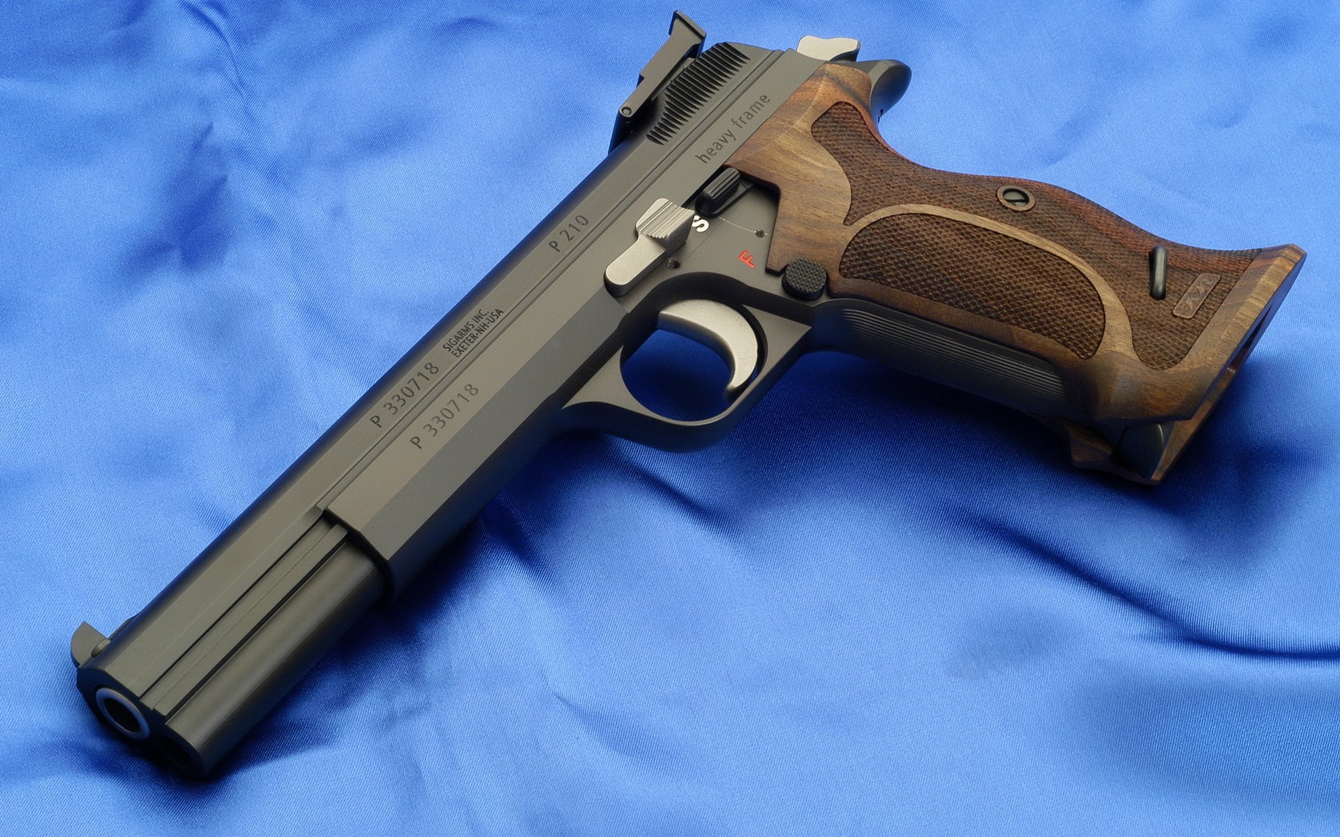 ig p210 pistole blauer hintergrund waffe hintergrundbilder