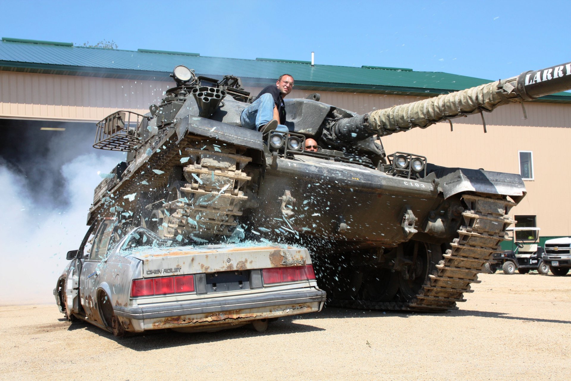 tanque máquina hombre cañón