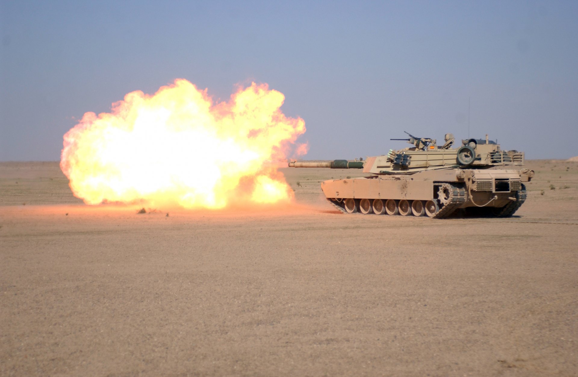 abrams tank m1a1 firing main gun weapon desert shot fire flame wallpaper