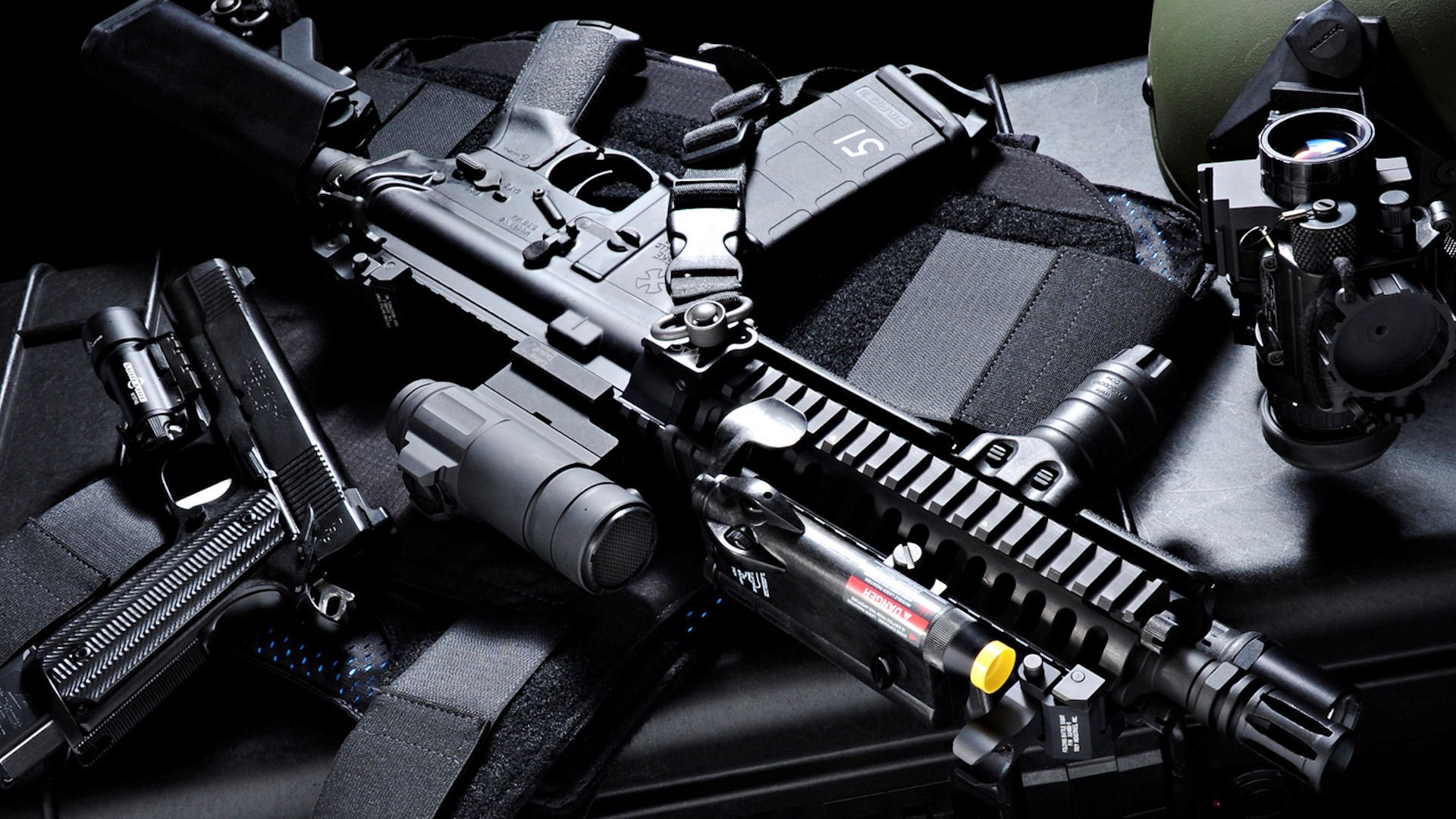 machine gun sight armor assault rifle