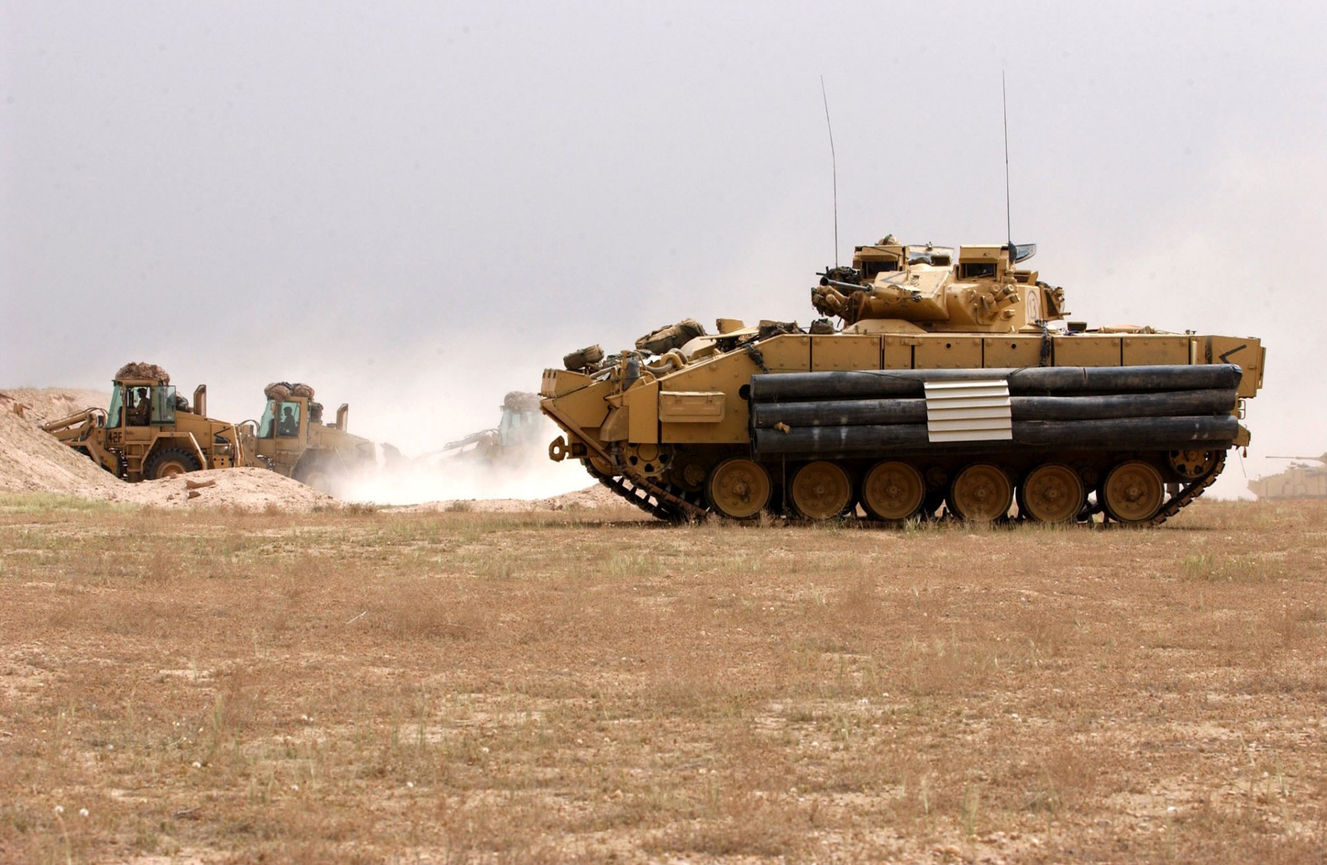 m2 bradley états-unis machine guerre