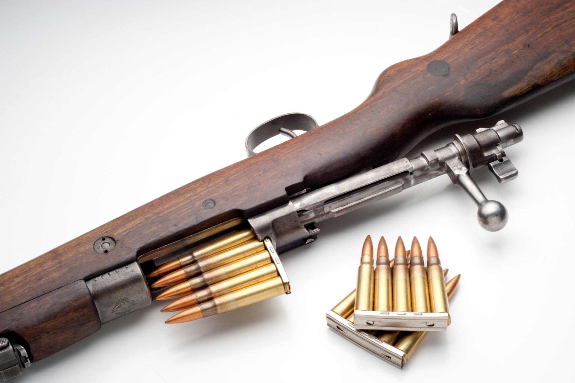 weapon rifle cartridges gate mauser