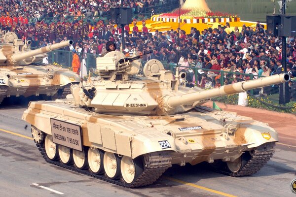 Fuerzas Armadas De La India. tanque T90. Desfile