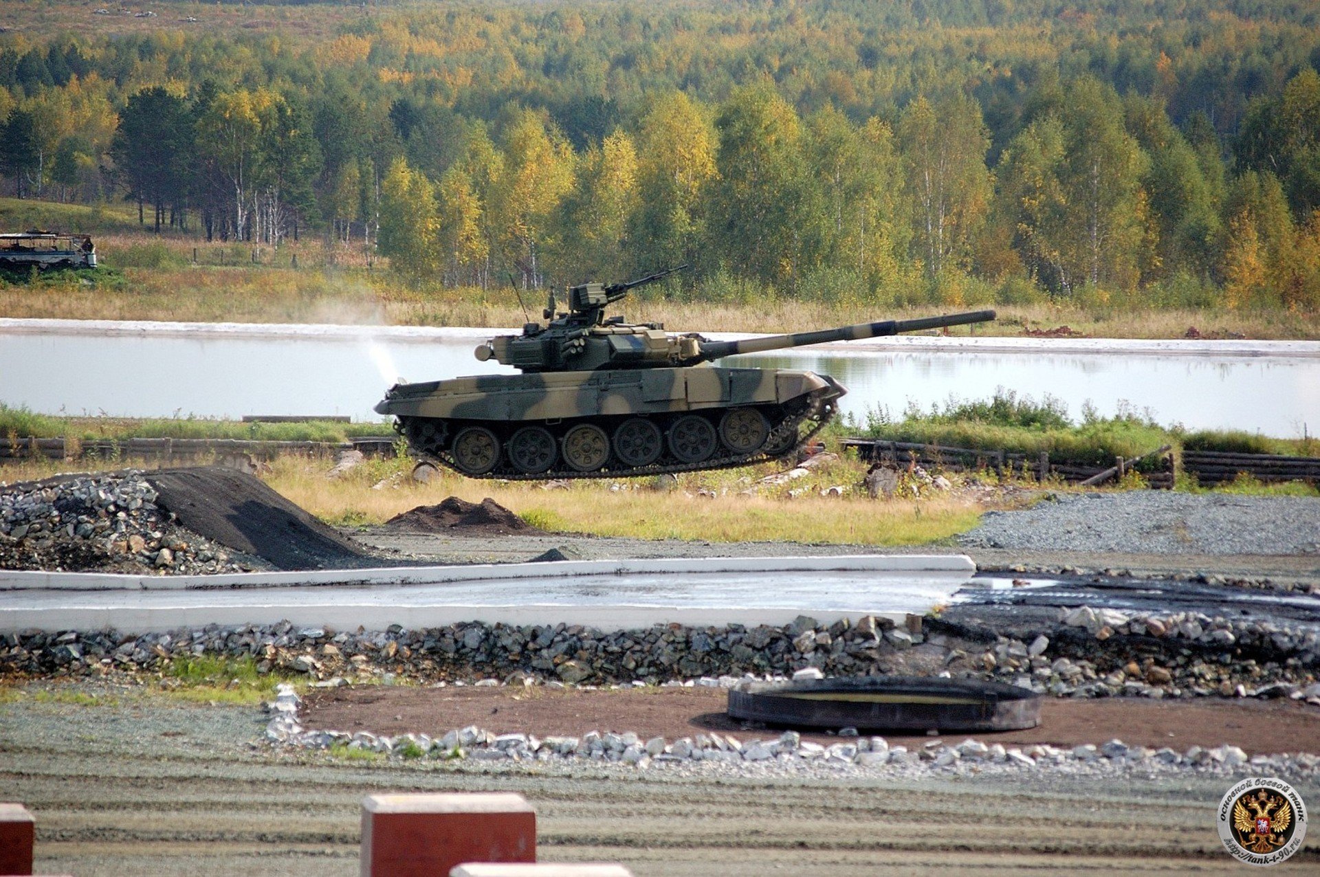 t-90 schwerelosigkeit tank russland wasser