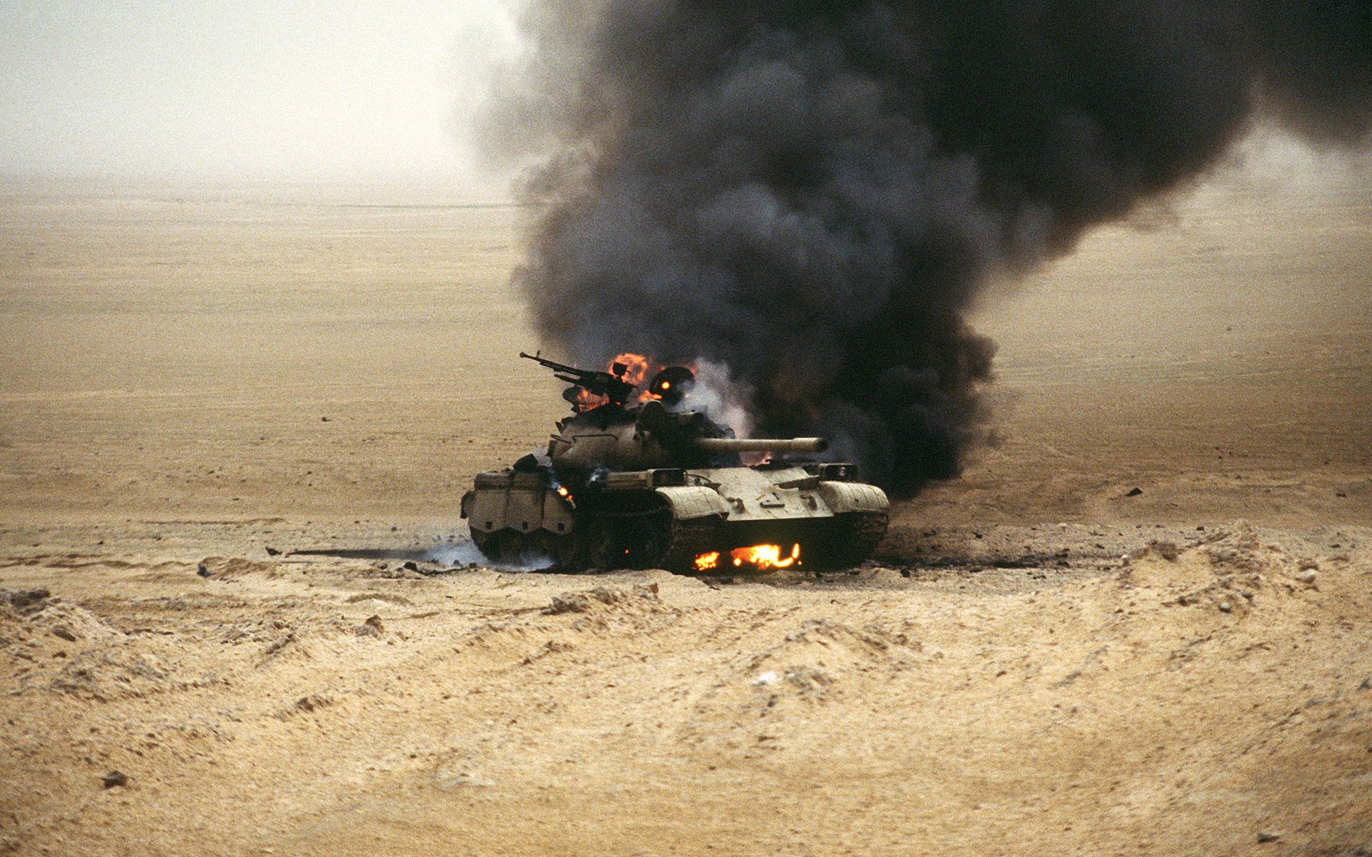 t-54 tank iraq war fire