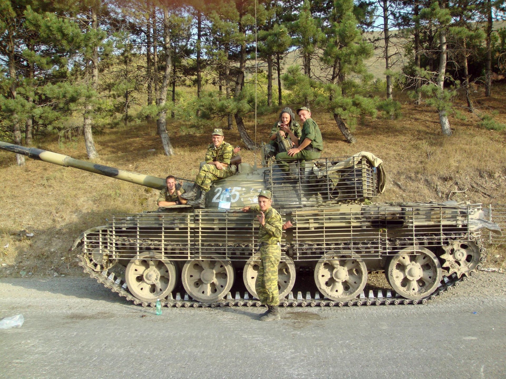 t-62 czołg rosja żołnierz droga