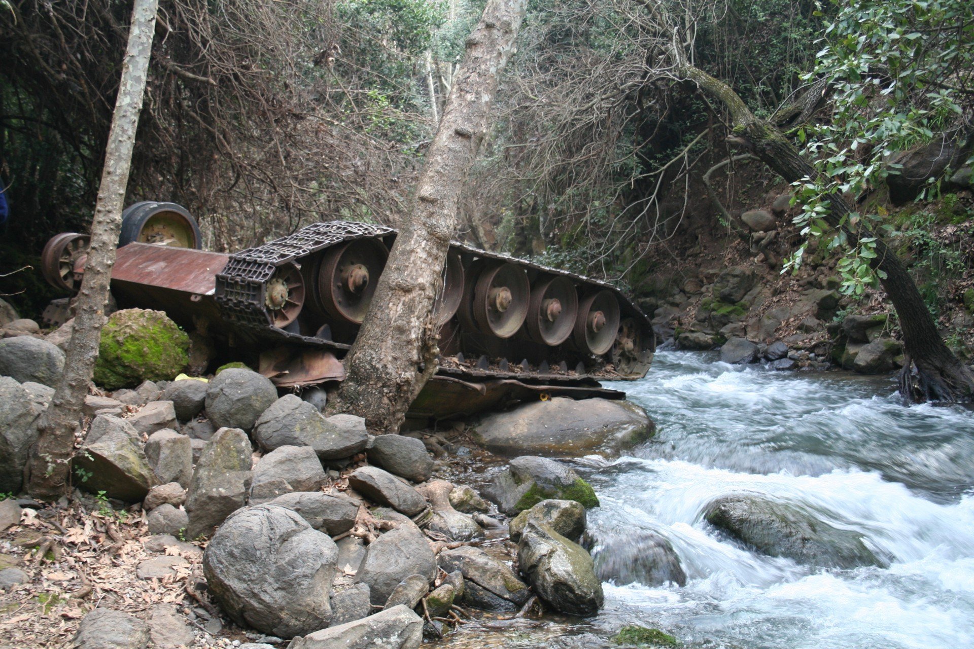 t-34 waterfall water war