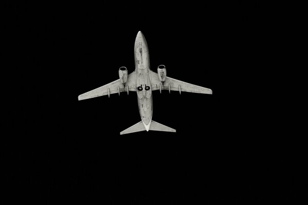 Modèle 3D d avion de passagers sur fond noir