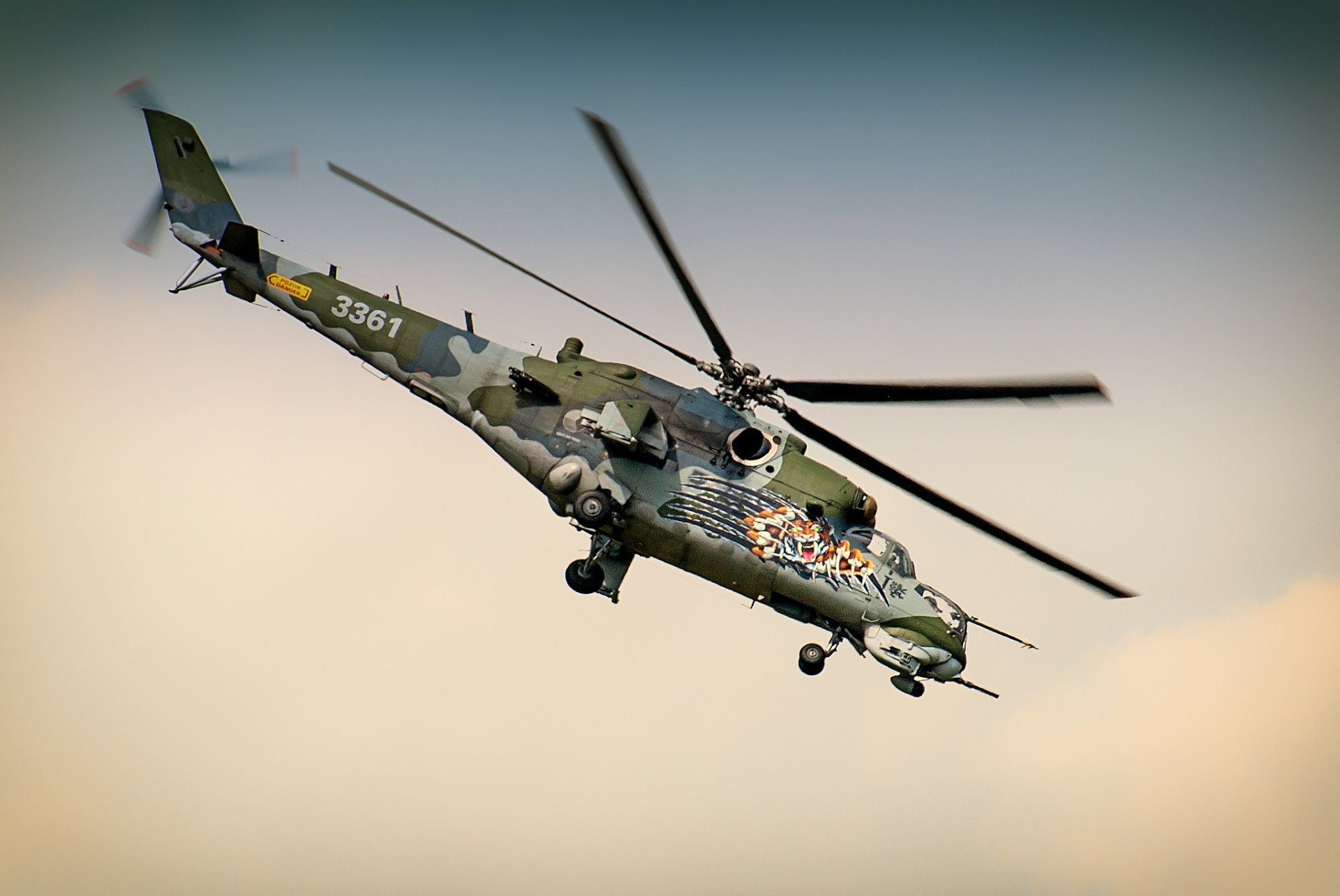 mi-24v mi-24v trasporto e combattimento