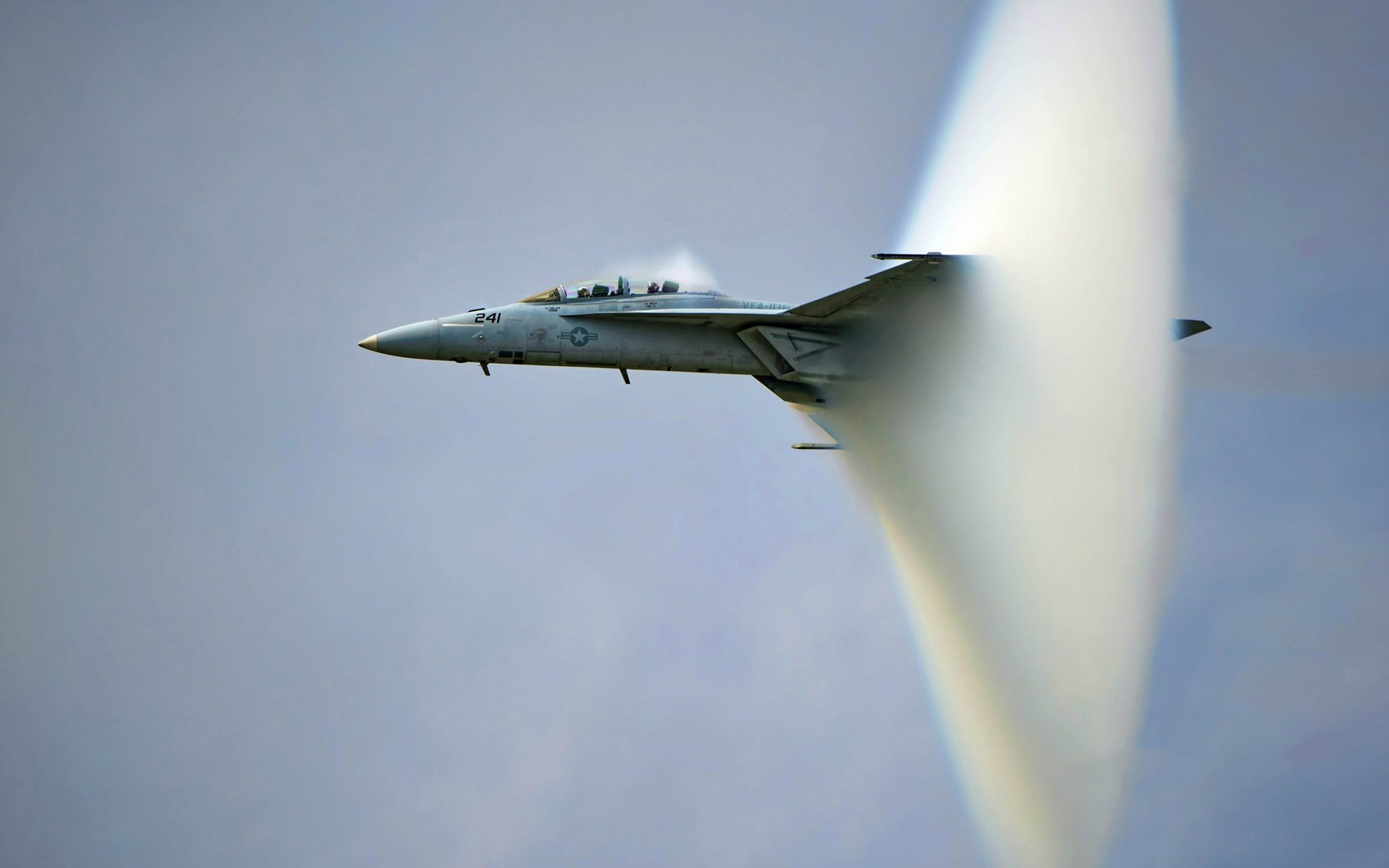 boeing f/a-18f super hornet carrier-based multirole fighter the sound barrier