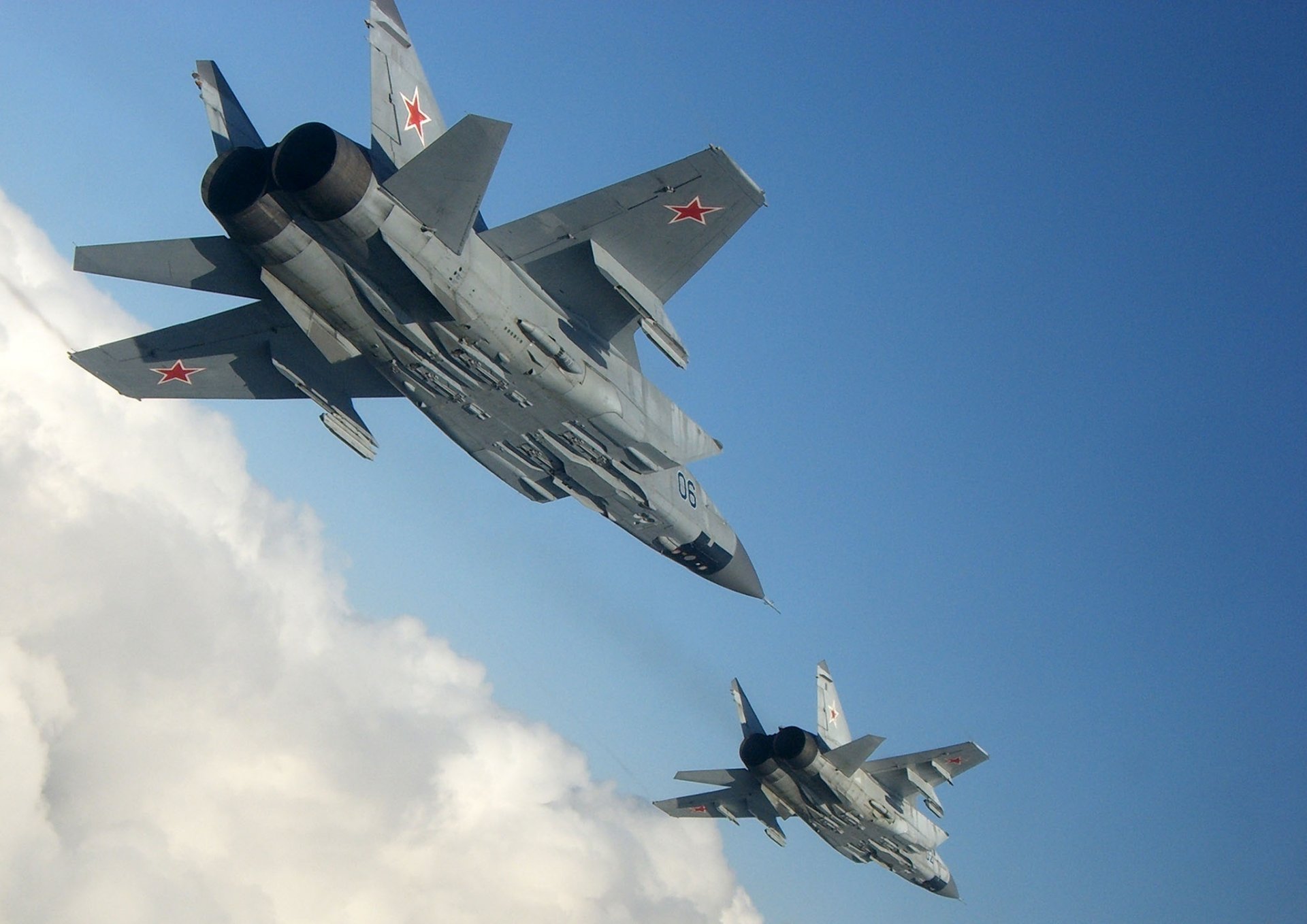 mikoyan gurevich mig-31 combattant intercepteur paire altitude ciel air force russie