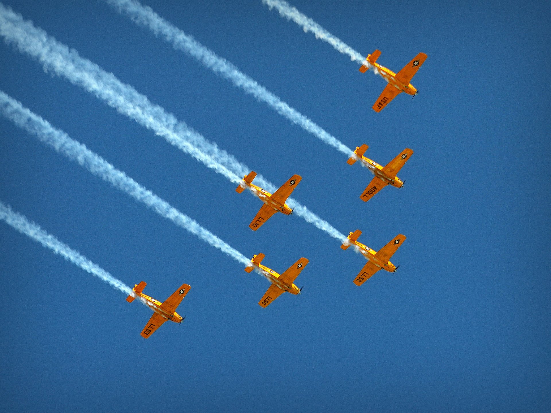 plane flight demonstration squadron sky smoke