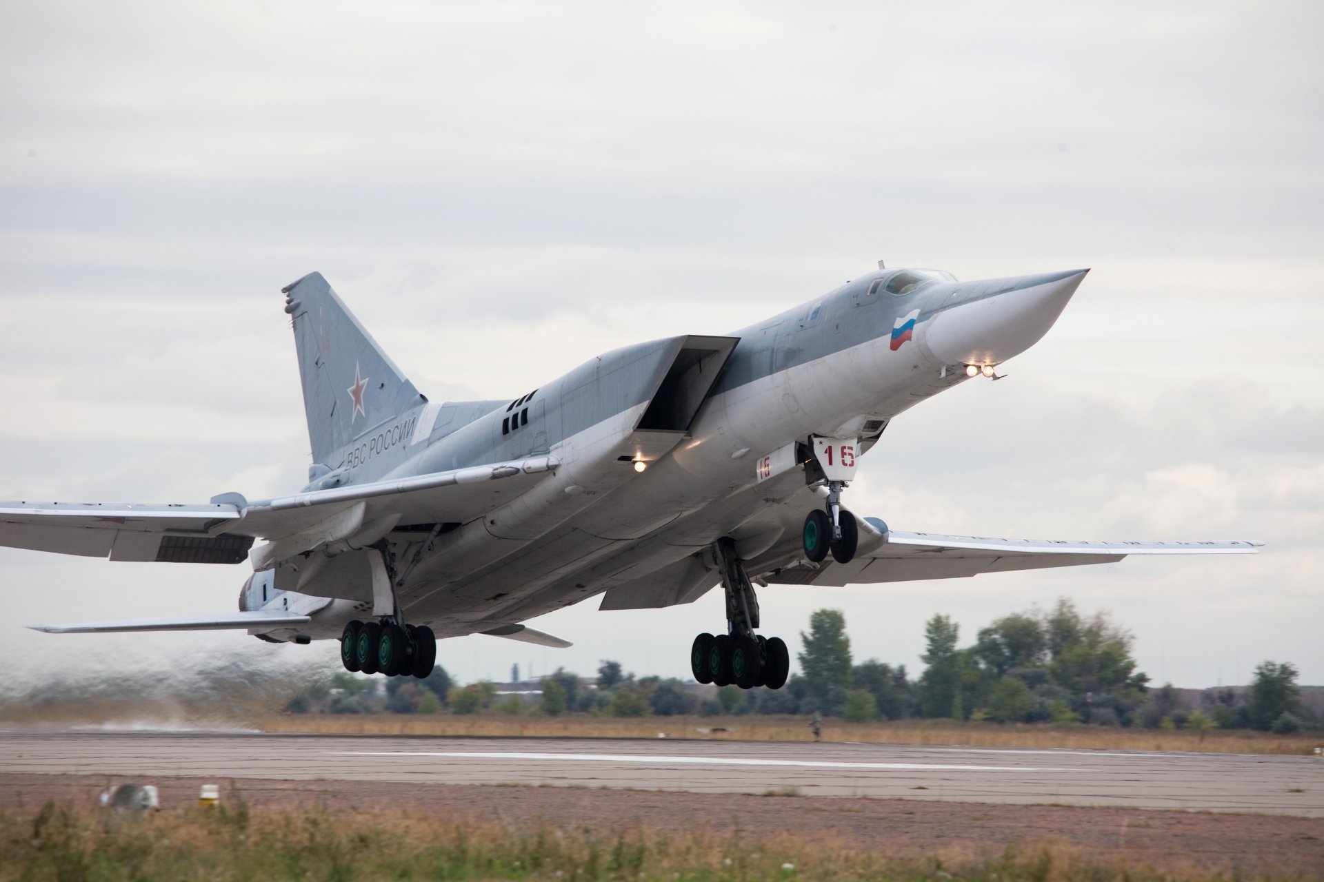 tu-22m3 de largo alcance supersónico bombardero de misiles