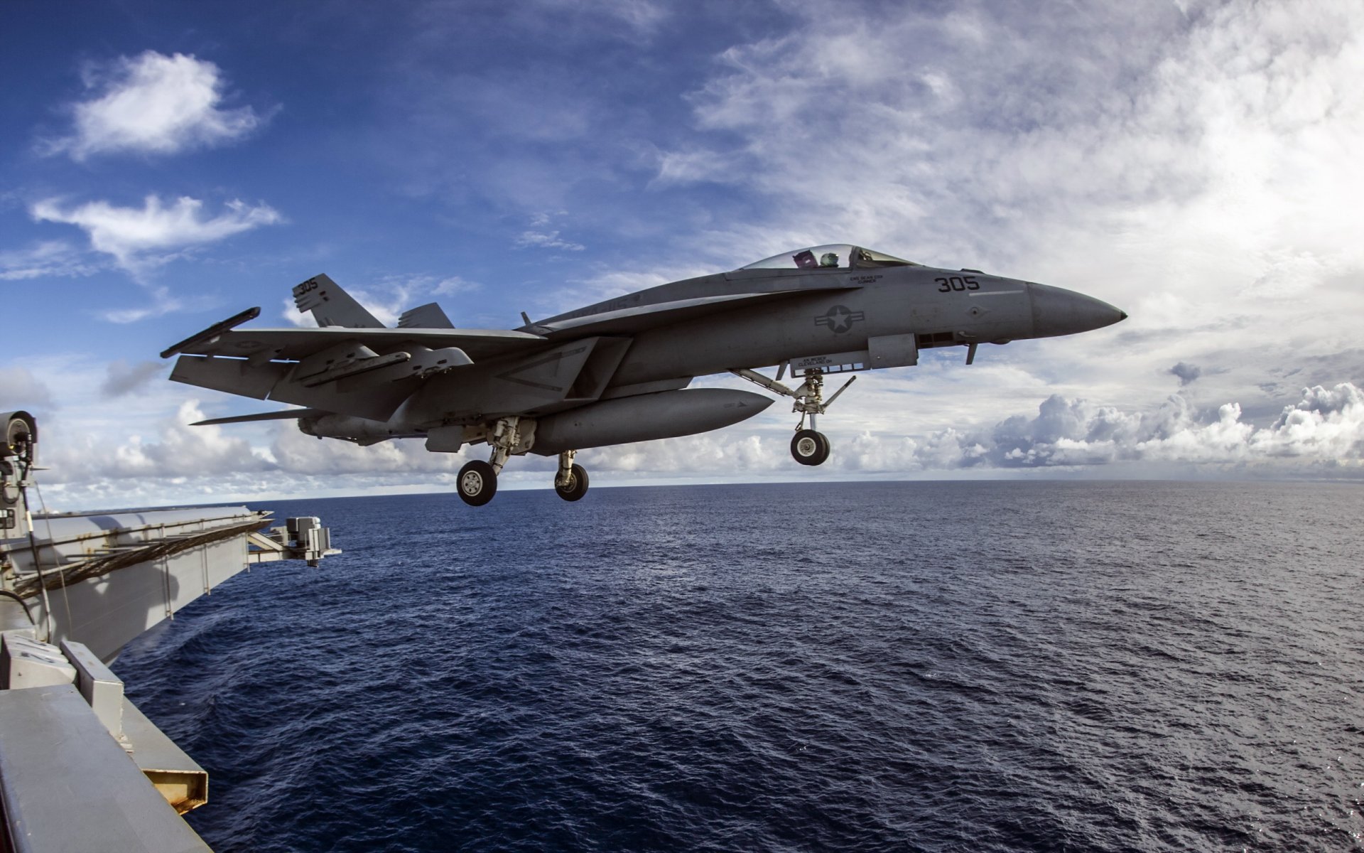 fa-18e super hornet aereo arma