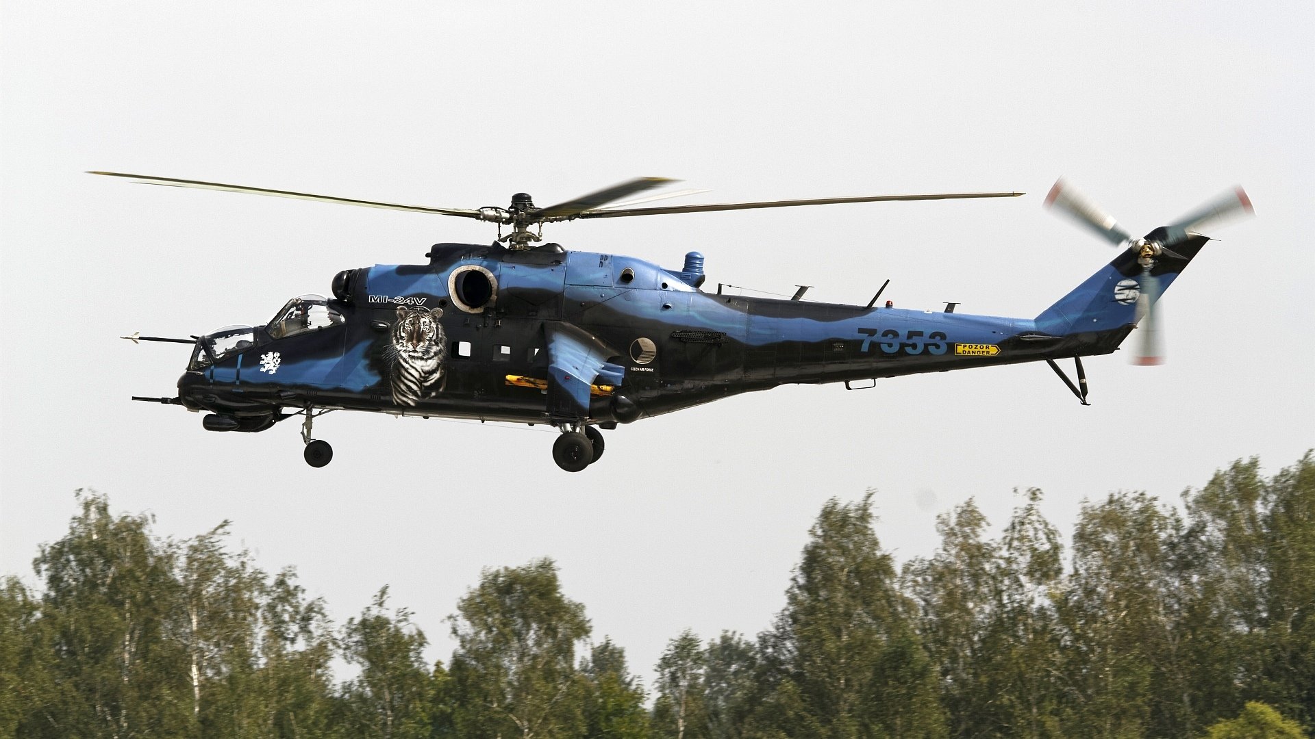 mil mi-24v mi-24v military transport