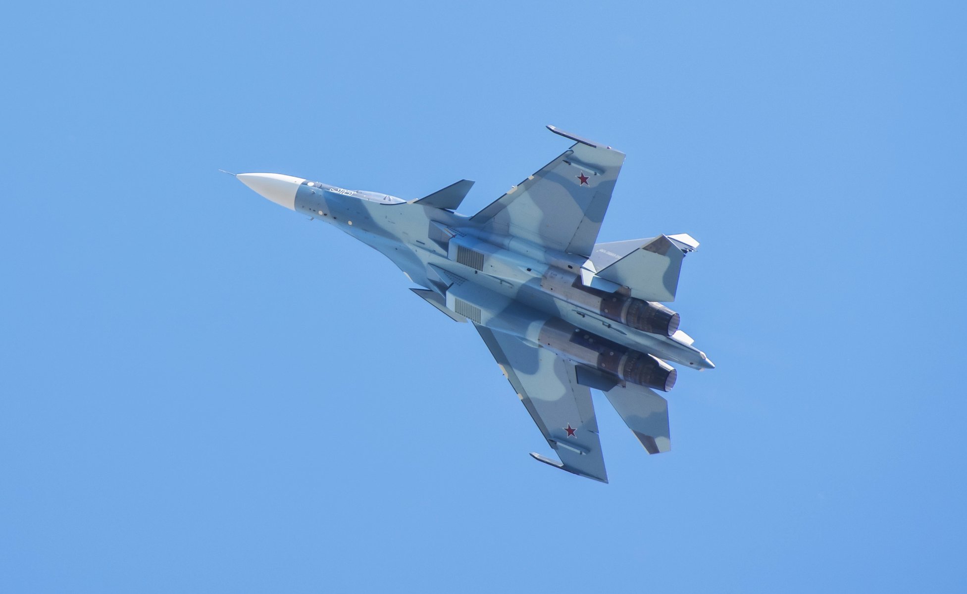 su-30cm russisch doppelt mehrzweck kämpfer flügel flug