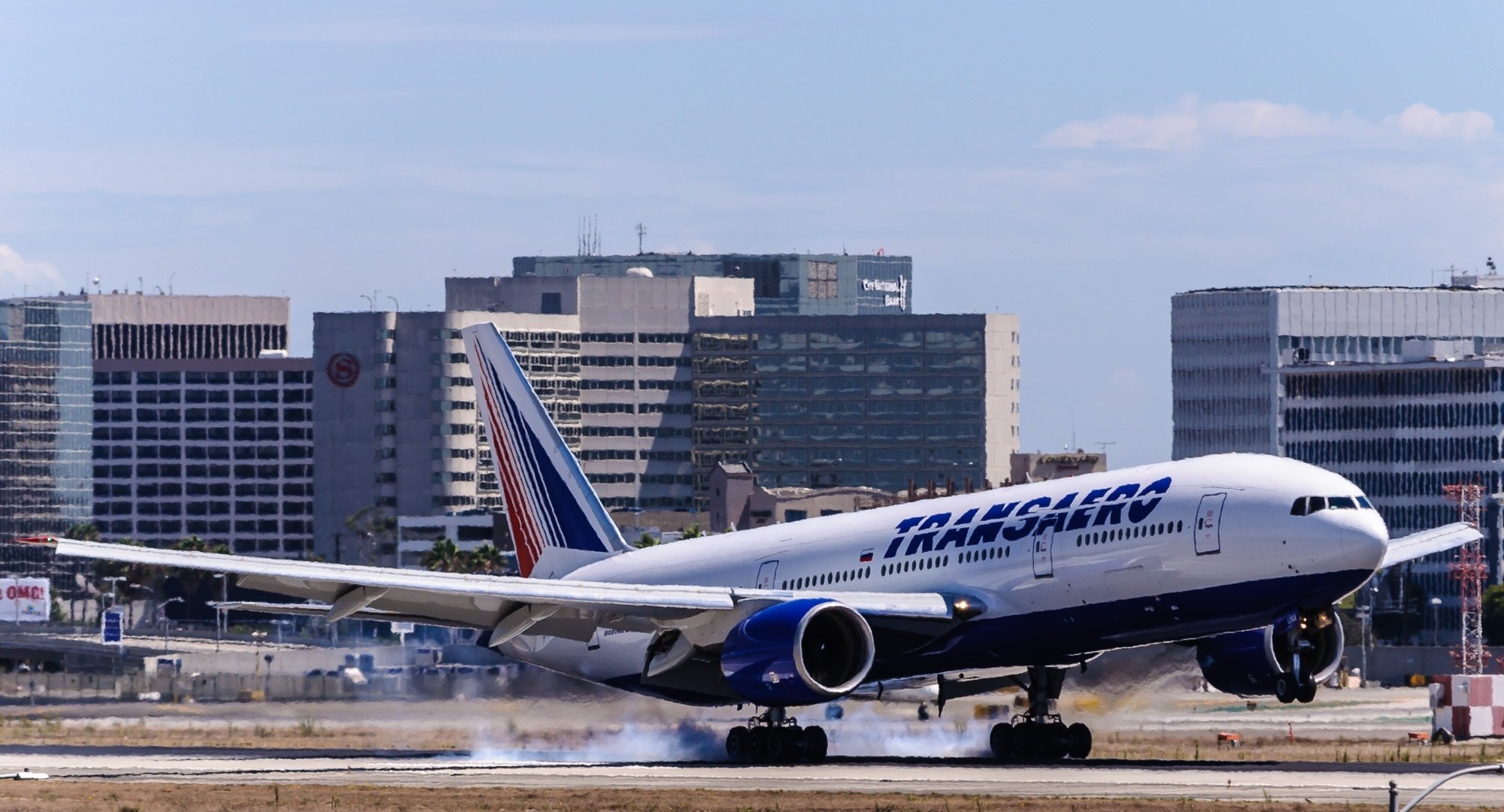 fluggesellschaft transaero passagier flugzeug landung flughafen boeing