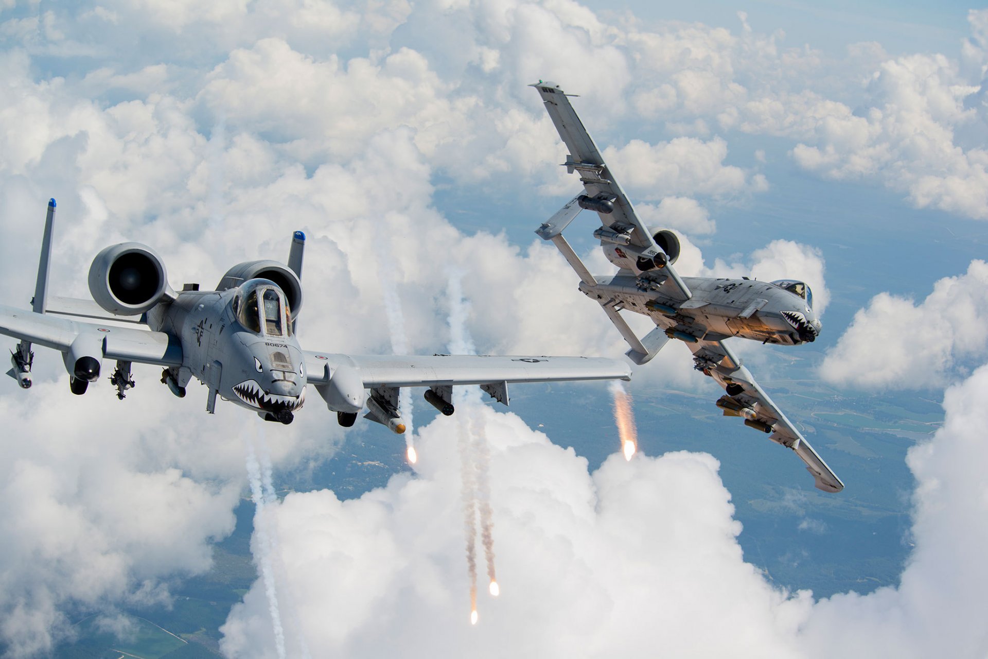 a-10c thunderbolt aviones de ataque vuelo