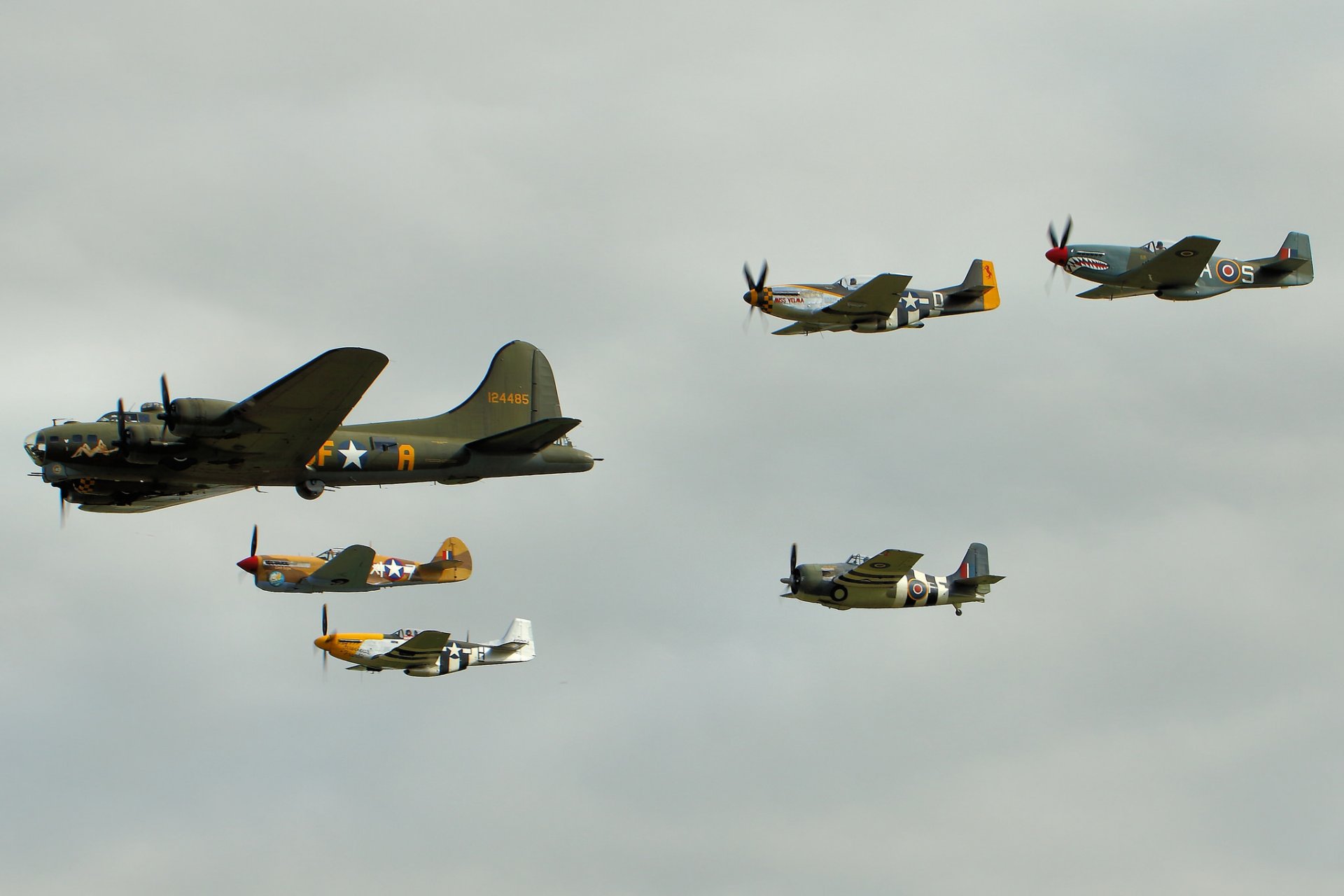 bombardero aviones de combate cielo