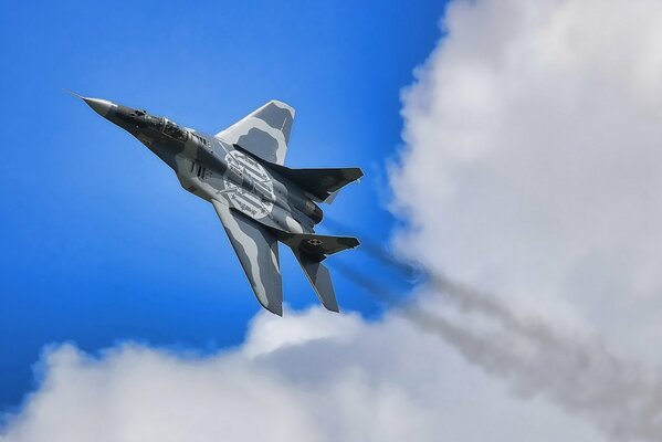 Aereo da combattimento militare MiG-29