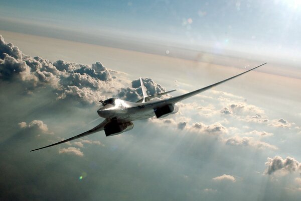 Tu 160 supersonic strategic bomber