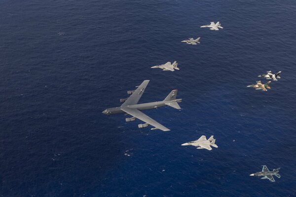 Armée de l air. Vol d avions