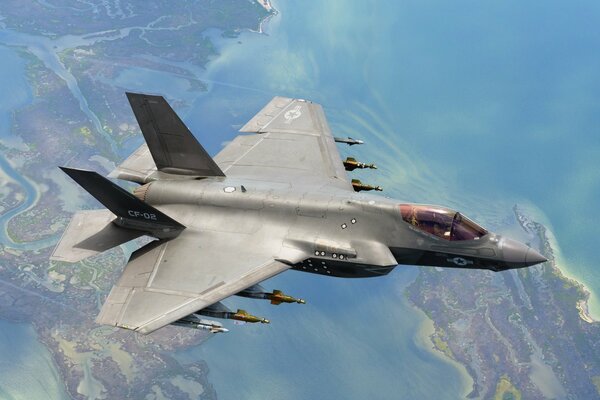 F-35C combat fighter at a dizzying altitude