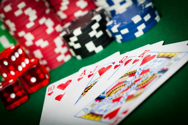 Una fuerte combinación de cartas en el Poker