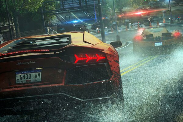 Lamborghini vole de la police sous la pluie