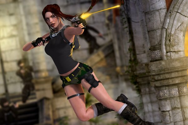 Fille Lara Croft avec des sauts d armes