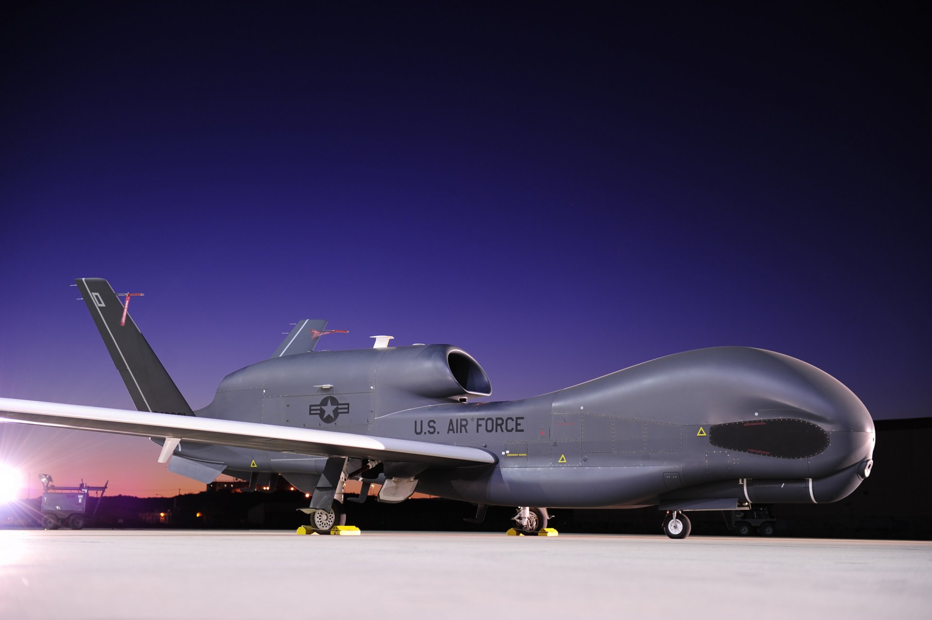 northrop grumman rq-4 strategisch aufklärung uav flugplatz