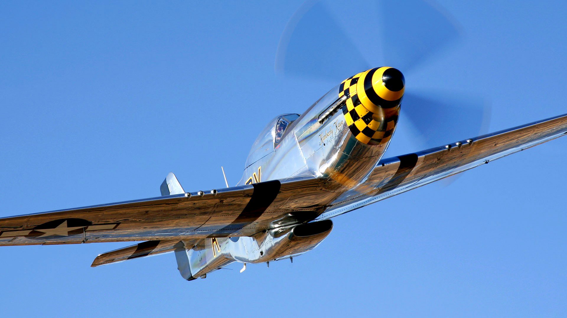 r - 51 mustang avión avión de combate vuelo hélice cielo retro