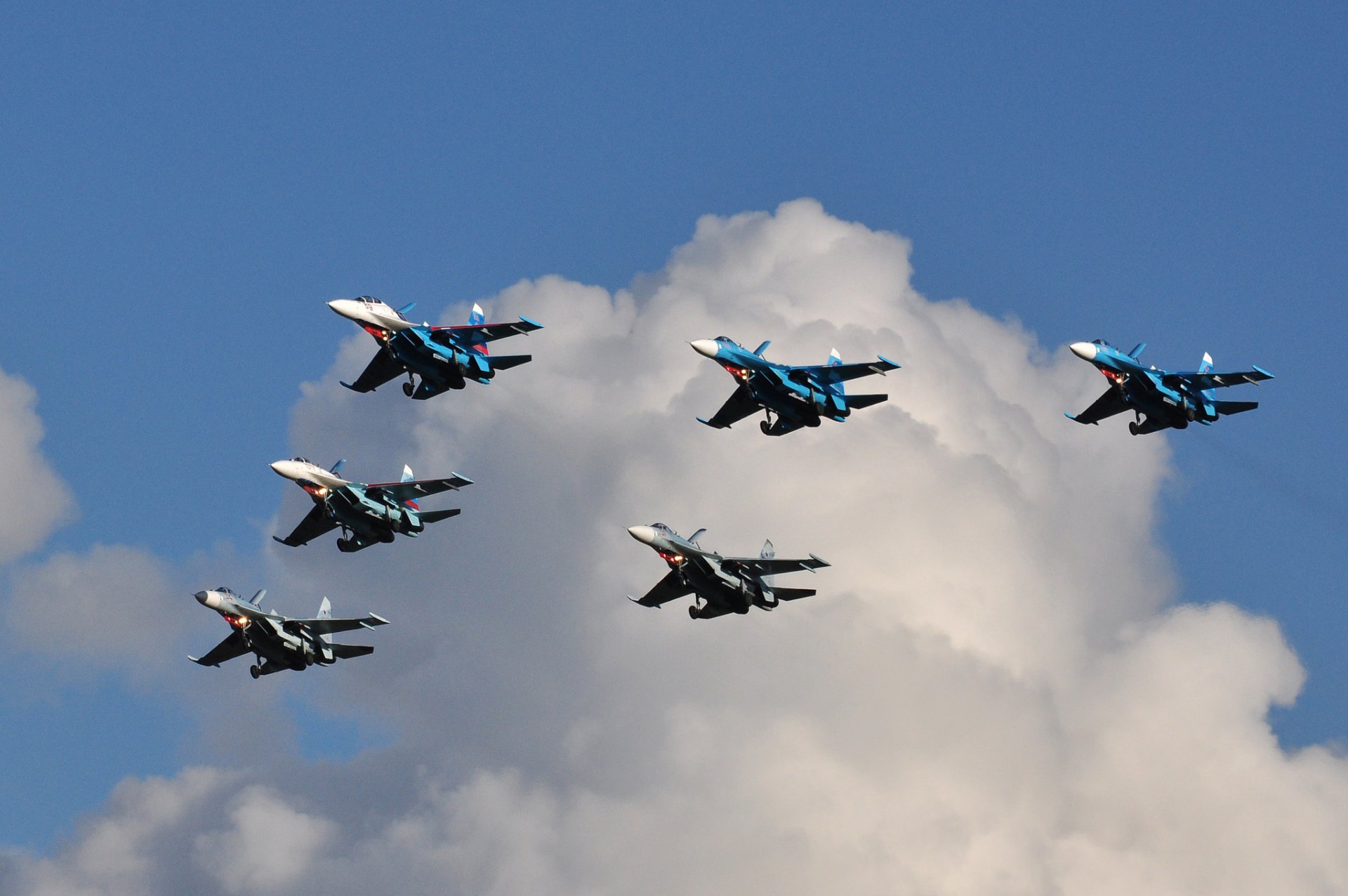 u-27 fighters sky cloud