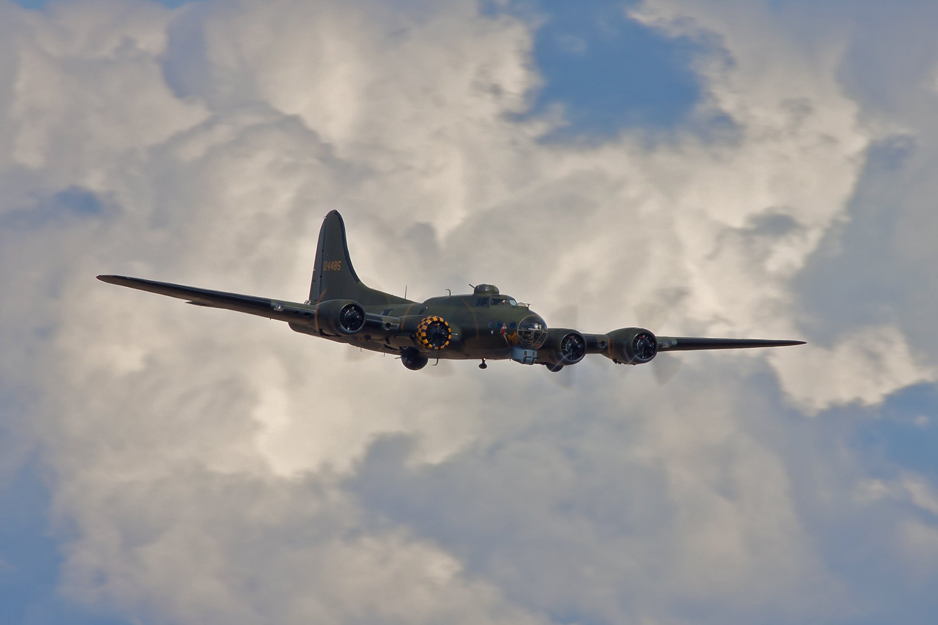 boeing b-17 fliegende festung fliegende festung schwer viermotorig bomber himmel wolken