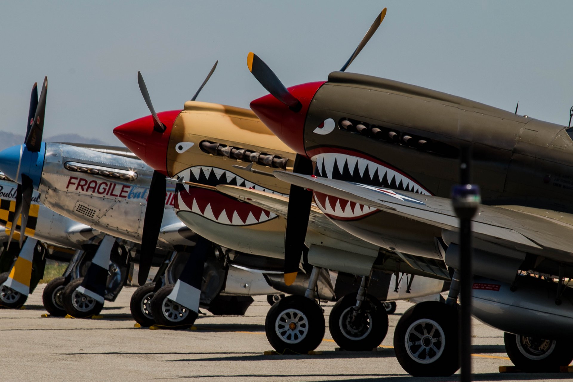 avions de chasse période seconde guerre mondiale aérodrome