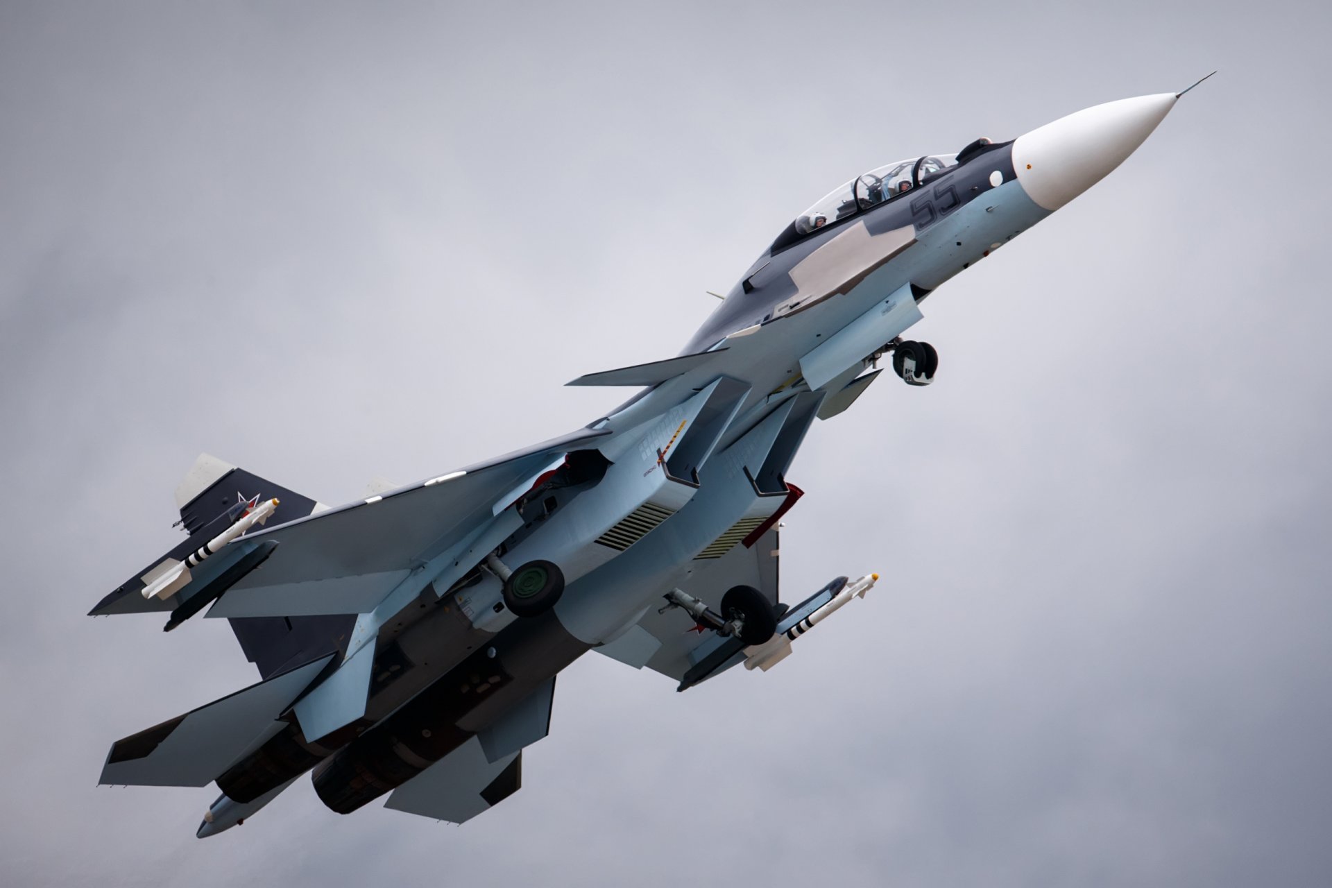 flugzeug su-30 cm su-30 sm sowjetisch russisch mehrzweck- kämpfer generation 4+ basis su-27 luft aufklärung zerstörung boden oberwasser ziele vorherrschaft in der luft entwickler okb trocken luftwaffe russland