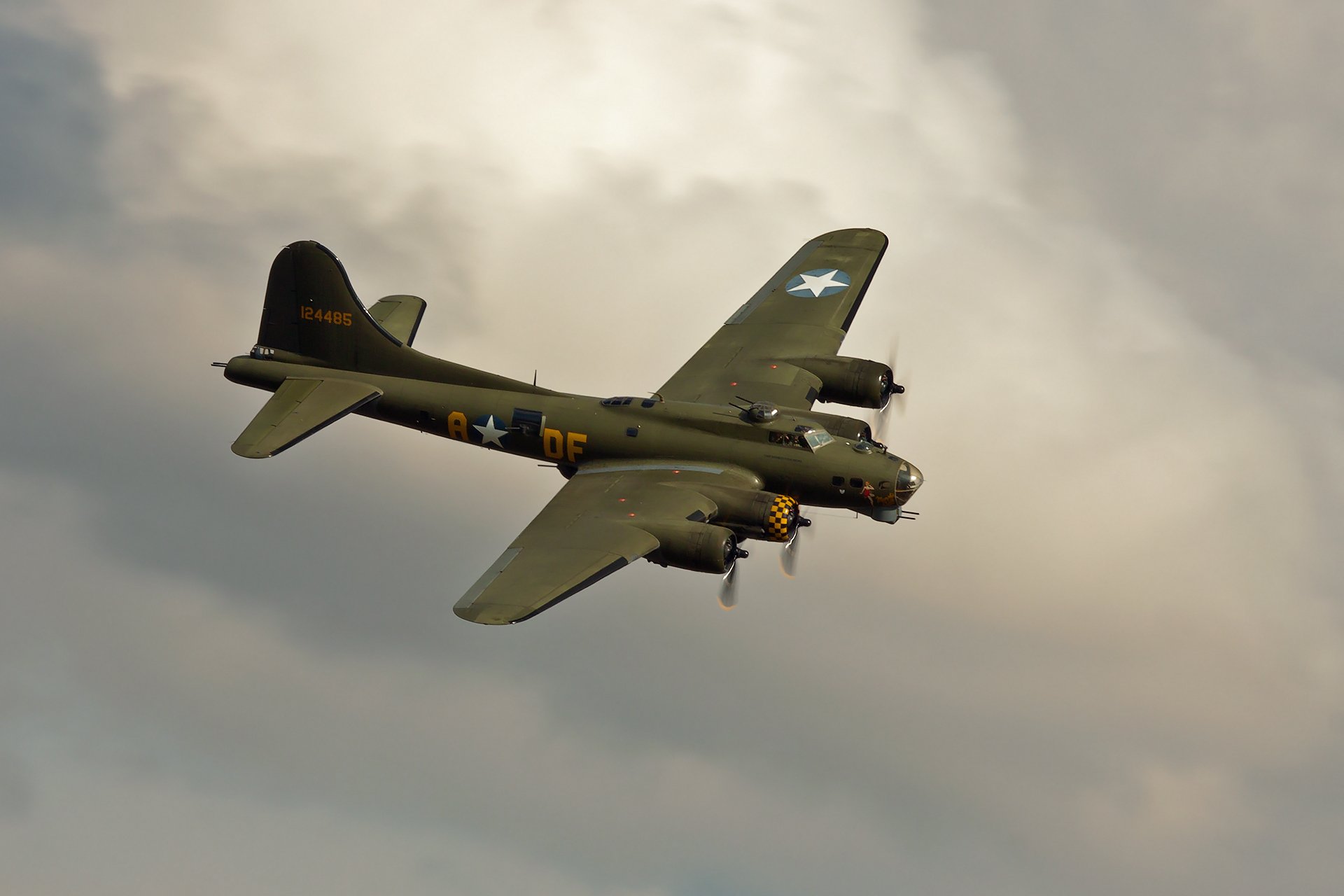 boeing b-17 forteresse volante forteresse volante lourd quadrimoteur bombardier