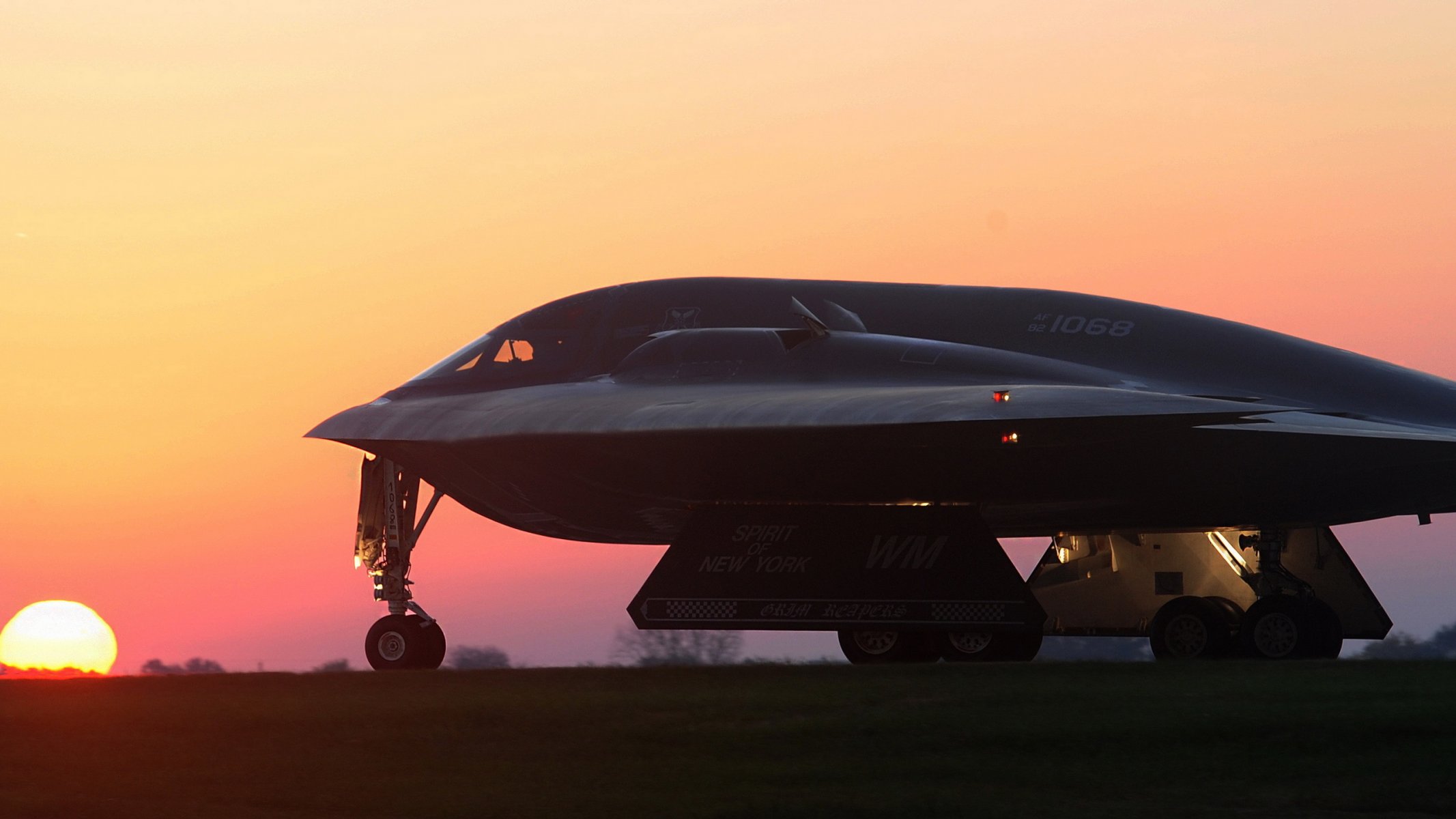 b-2 spirit bomber weapon