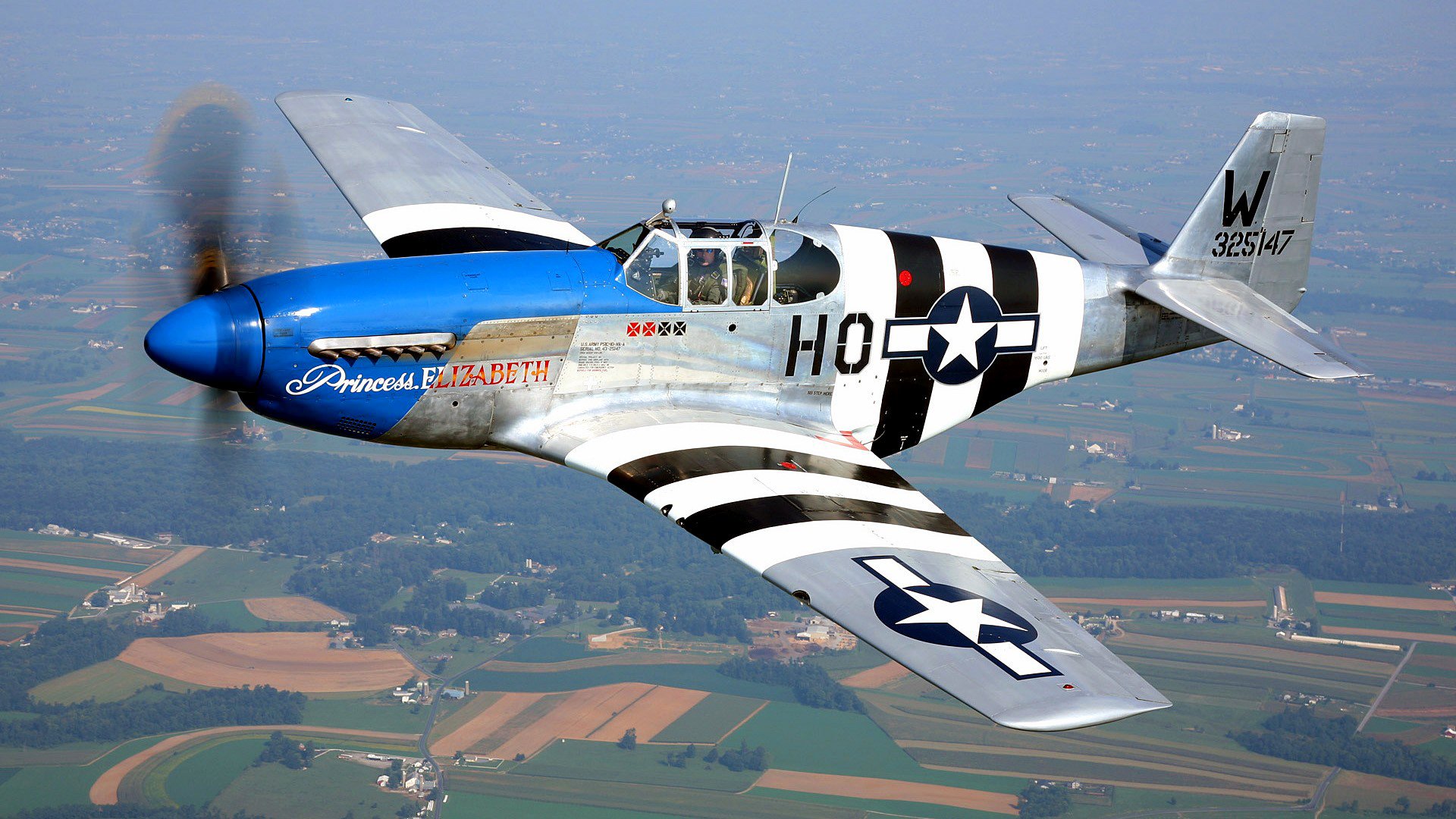 r-51 mustang flugzeug kämpfer pilot fliegen landschaft retro