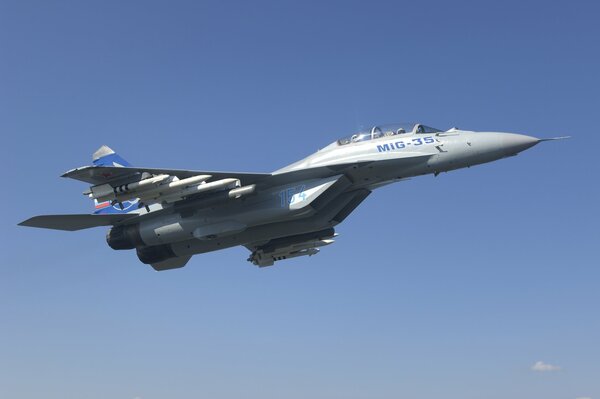 Chasseur militaire MIG-35 de l armée de l air russe