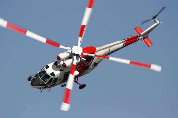 Mehrzweckhubschrauber Falcon w - 3a Foto in Farbe