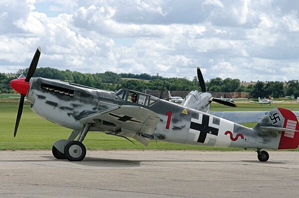 Caccia tedesco, monomotore, a pistoni Me-109