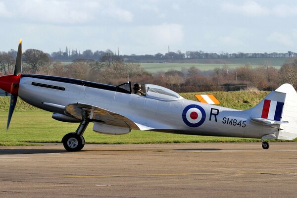 Der englische Kampfjet spitfire fr. xviiie